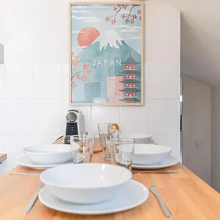 Sakura Wood - Sakura Apartment